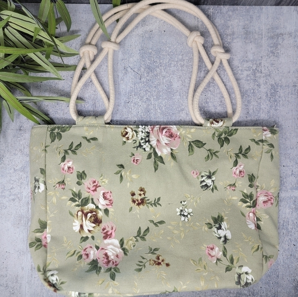 Farmhouse is my Style | Country Floral Canvas Tote Bag with Knotted Rope Handle